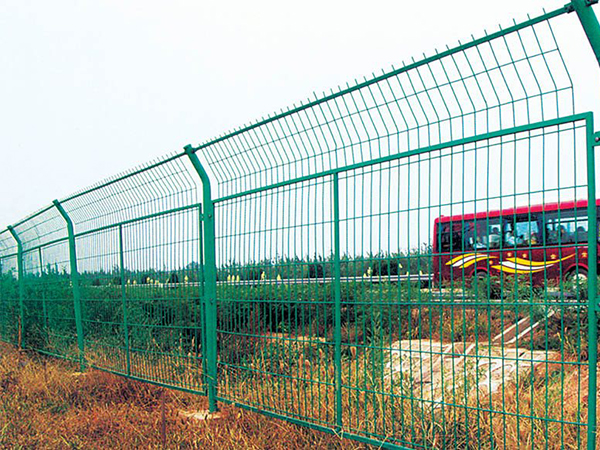 高速公路護(hù)欄網(wǎng)圖片1