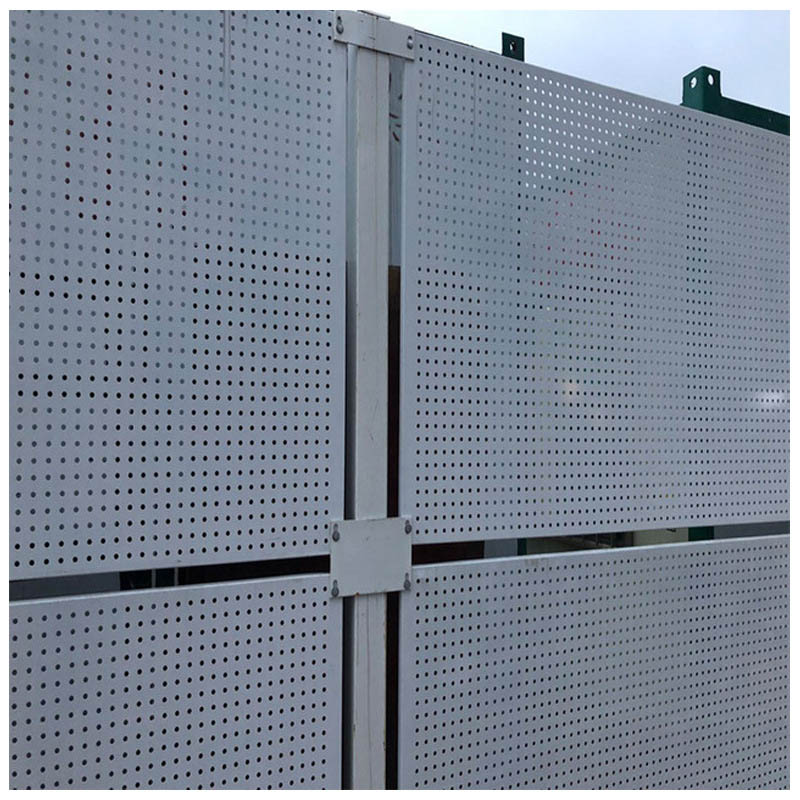 沖孔網(wǎng)護(hù)欄圖片2