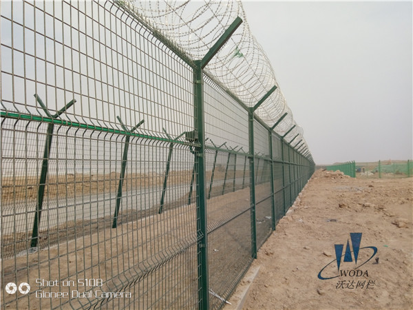 機(jī)場(chǎng)隔離柵圖片5