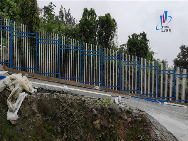 圍墻鐵藝護欄圖片7