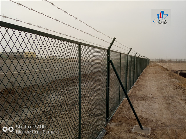 北京大興機場附近河道護欄網案例