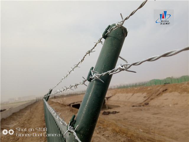 北京大興機場附近河道護欄網案例圖片3