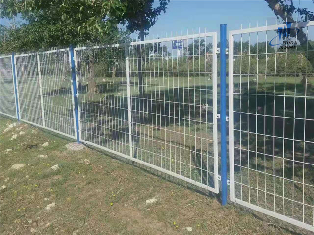 高速公路護(hù)欄網(wǎng)圖片6