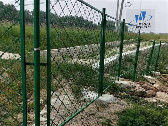 刀片刺網護欄圖片1